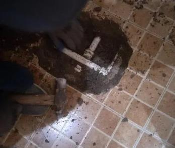 海盐卫生间漏水维修公司为您分享下卫生间渗水如何处理及注意事项